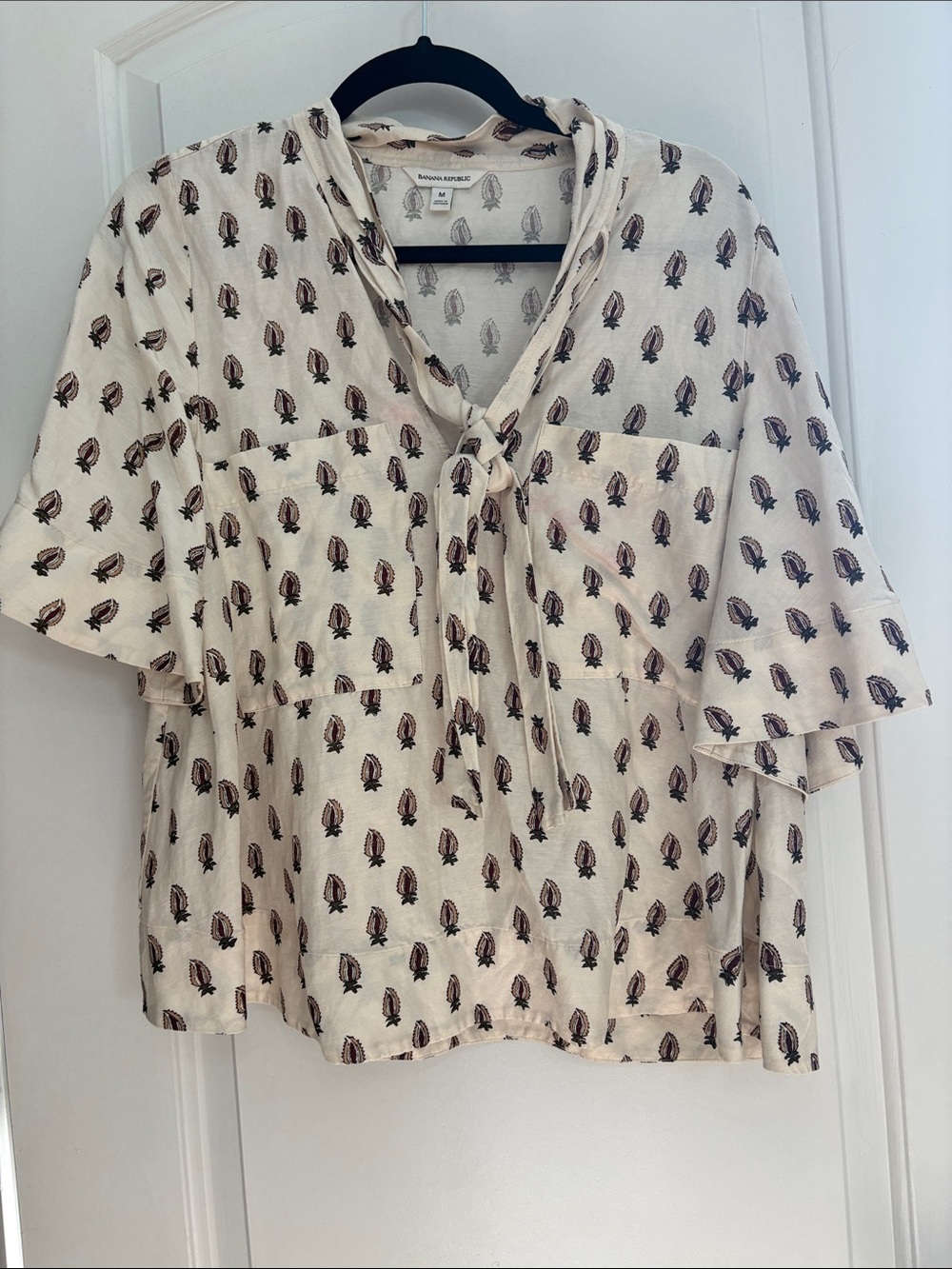 Banana Republic Cream Short-Sleeve Tie-Neck Printed Blouse